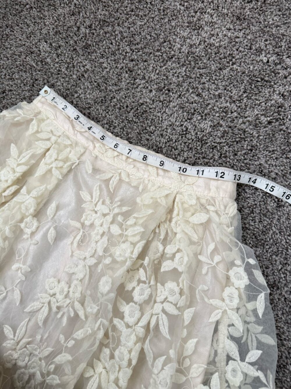 L'Atiste by Amy Floral Lace Midi Skirt Size M Cream Beige - Picture 10 of 12